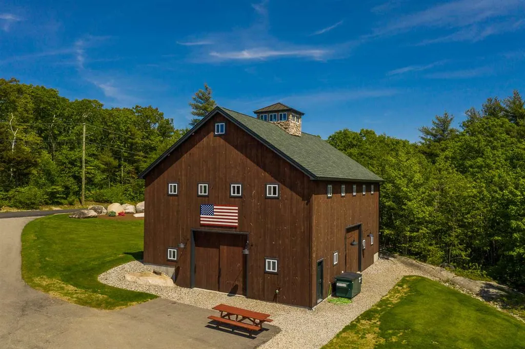 23 Newport Drive New Durham NH 03855