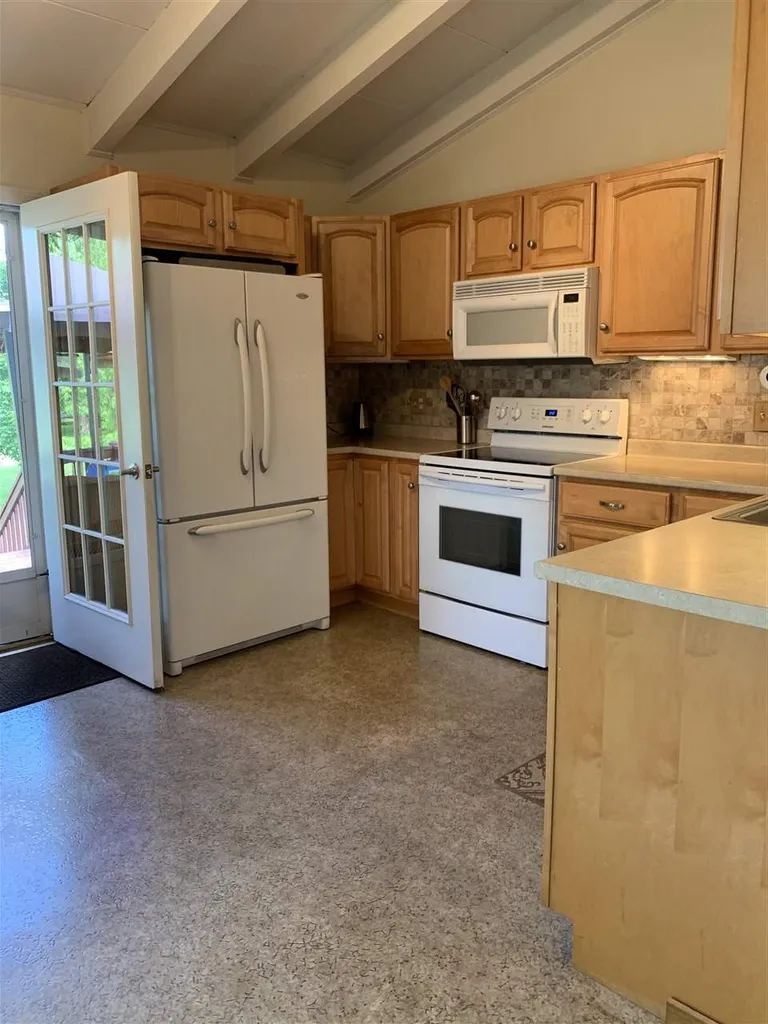 21 Morningside Drive Dover NH 03820