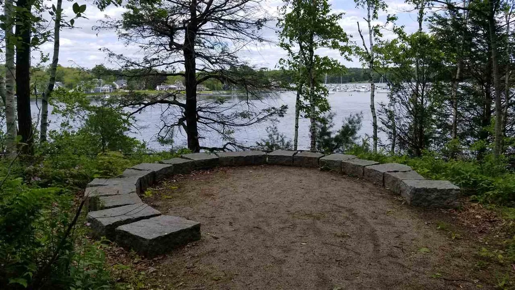 535 Kearsarge Way Portsmouth NH 03801