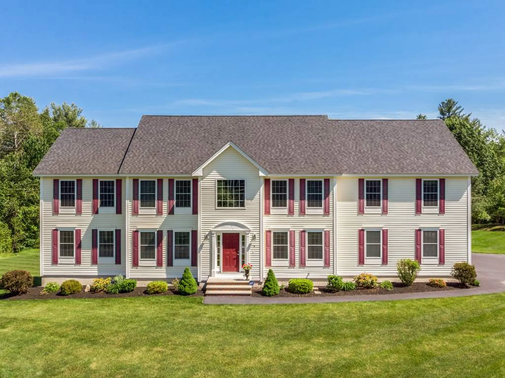 4 Harmony Lane Pelham NH 03076