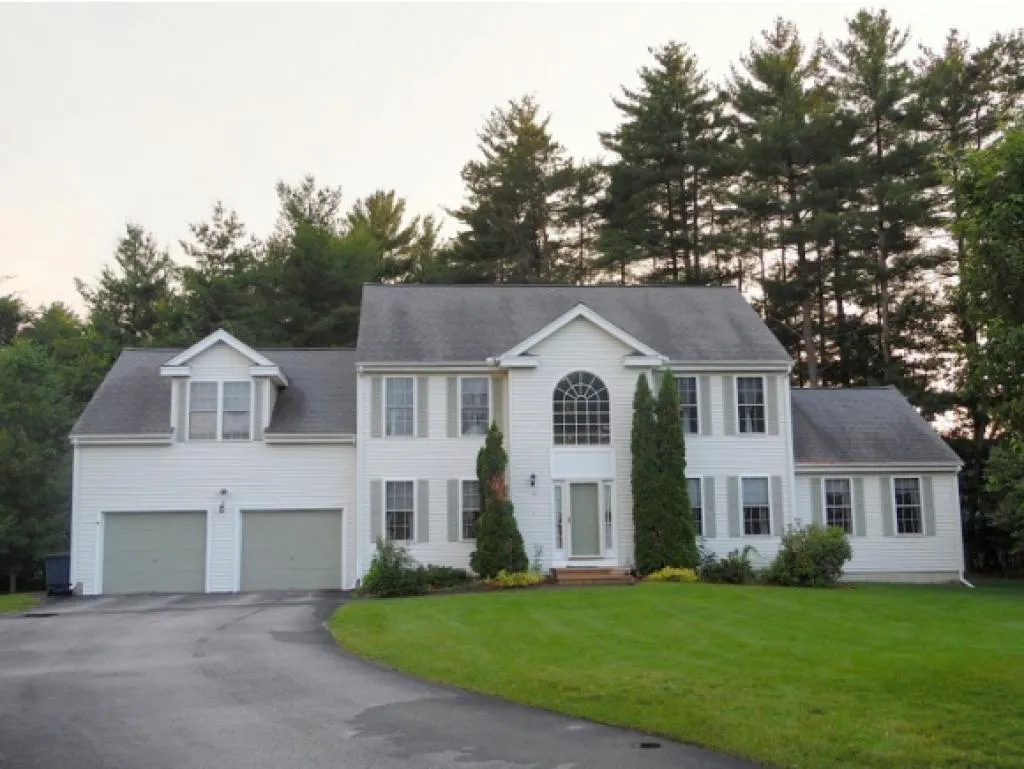 10 Wanda Lane Nashua NH 03062