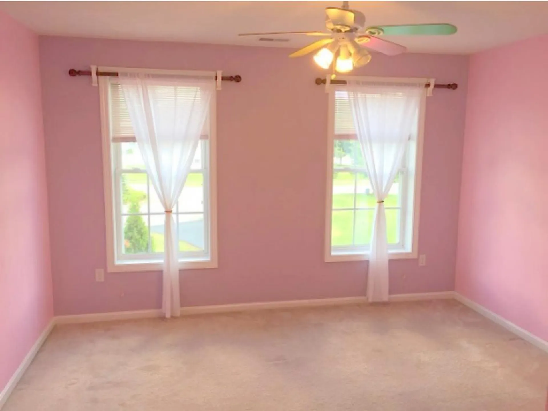 10 Wanda Lane Nashua NH 03062