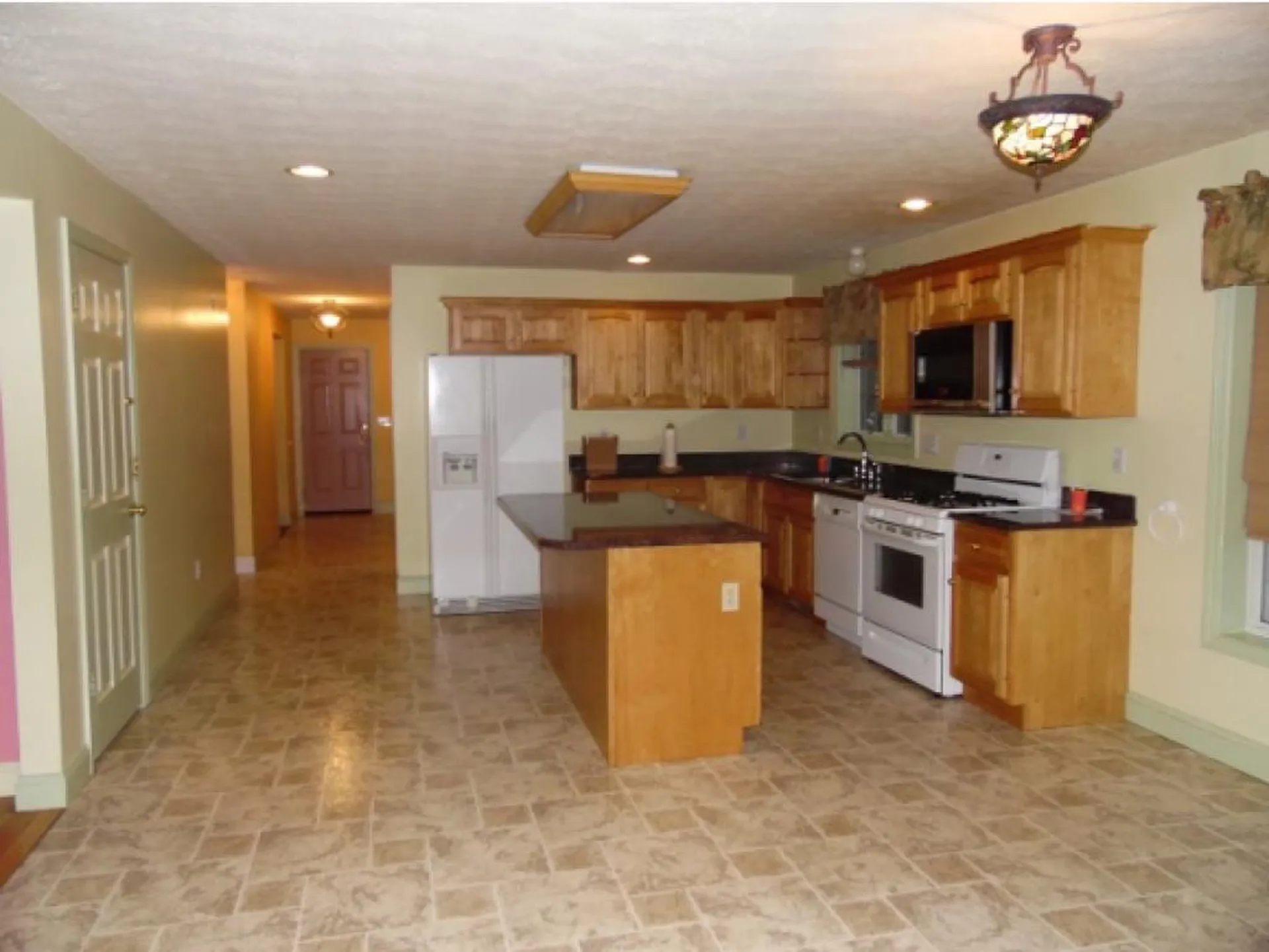 10 Wanda Lane Nashua NH 03062