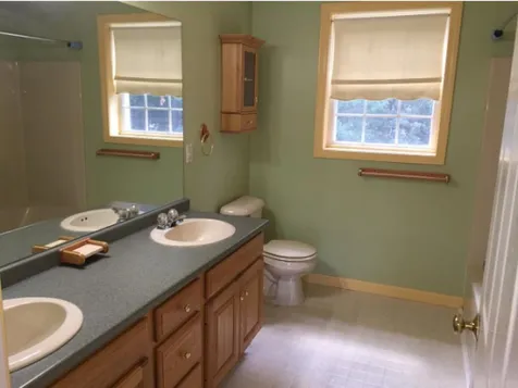 10 Wanda Lane Nashua NH 03062
