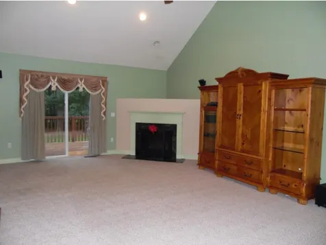 10 Wanda Lane Nashua NH 03062