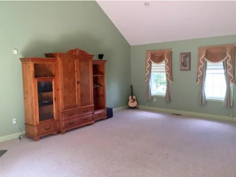 10 Wanda Lane Nashua NH 03062