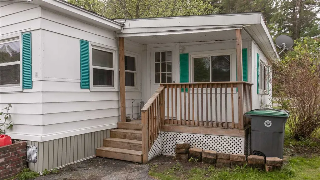 4 Atlas Avenue Hooksett NH 03106