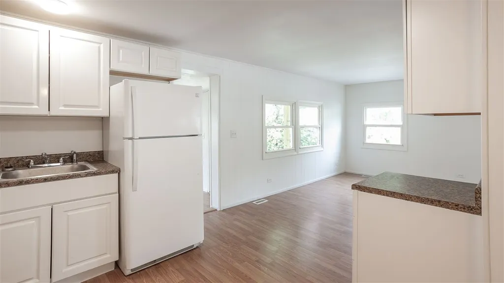 4 Atlas Avenue Hooksett NH 03106