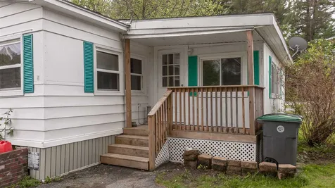 4 Atlas Avenue Hooksett NH 03106