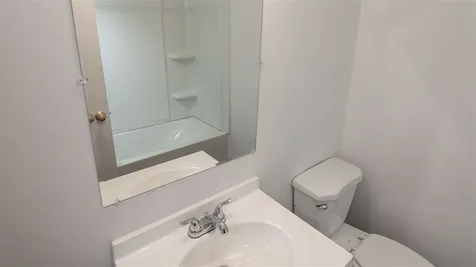 4 Atlas Avenue Hooksett NH 03106