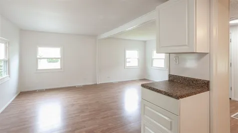 4 Atlas Avenue Hooksett NH 03106