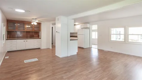 4 Atlas Avenue Hooksett NH 03106