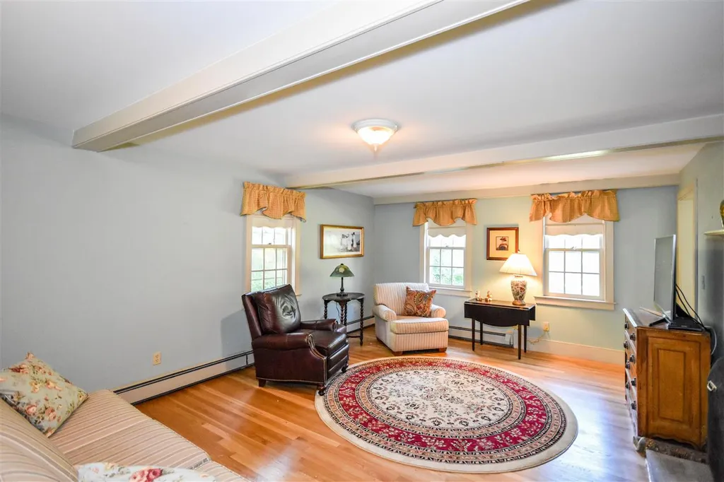 7 Surrey Lane Durham NH 03824