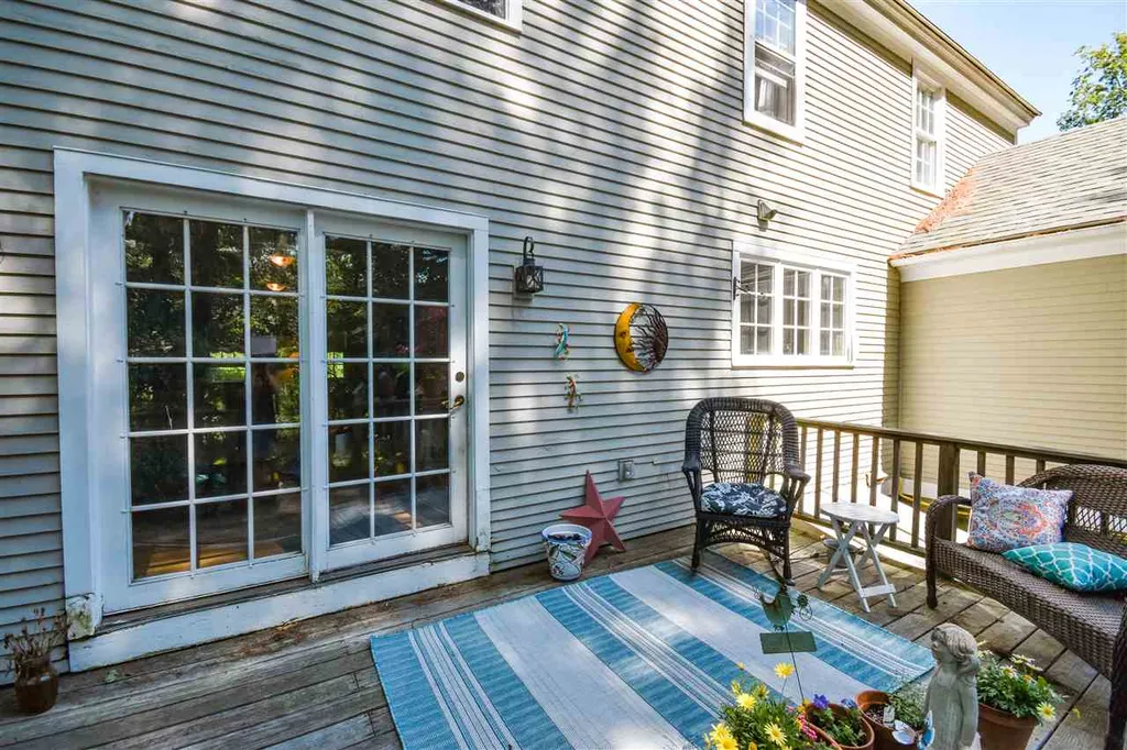 7 Surrey Lane Durham NH 03824