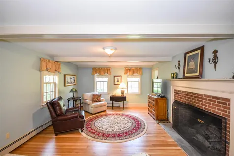 7 Surrey Lane Durham NH 03824