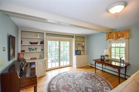 7 Surrey Lane Durham NH 03824