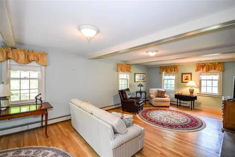 7 Surrey Lane Durham NH 03824