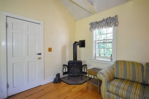 7 Surrey Lane Durham NH 03824