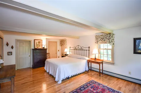 7 Surrey Lane Durham NH 03824