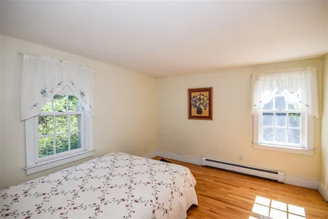 7 Surrey Lane Durham NH 03824