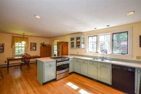 7 Surrey Lane Durham NH 03824