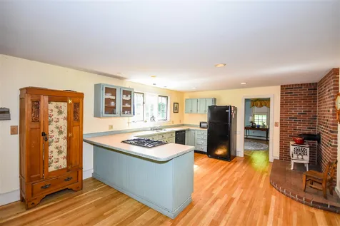 7 Surrey Lane Durham NH 03824