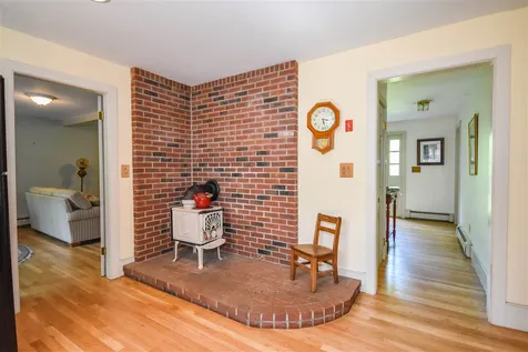 7 Surrey Lane Durham NH 03824