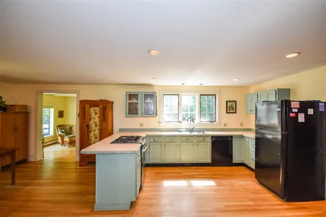 7 Surrey Lane Durham NH 03824