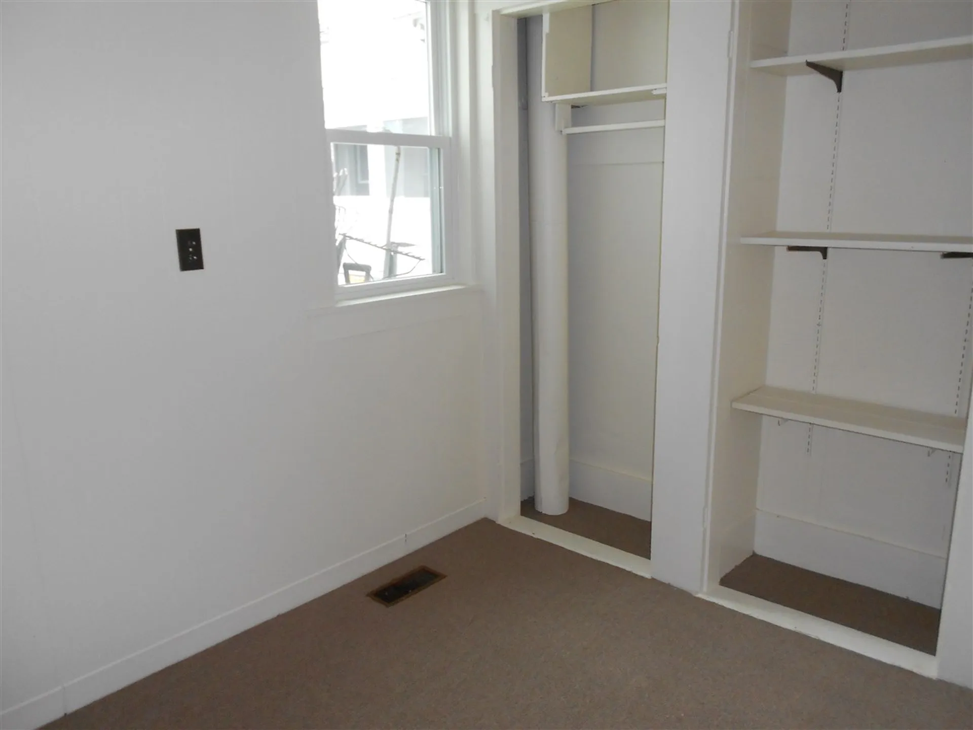 15 Pearl Street Franklin NH 03235
