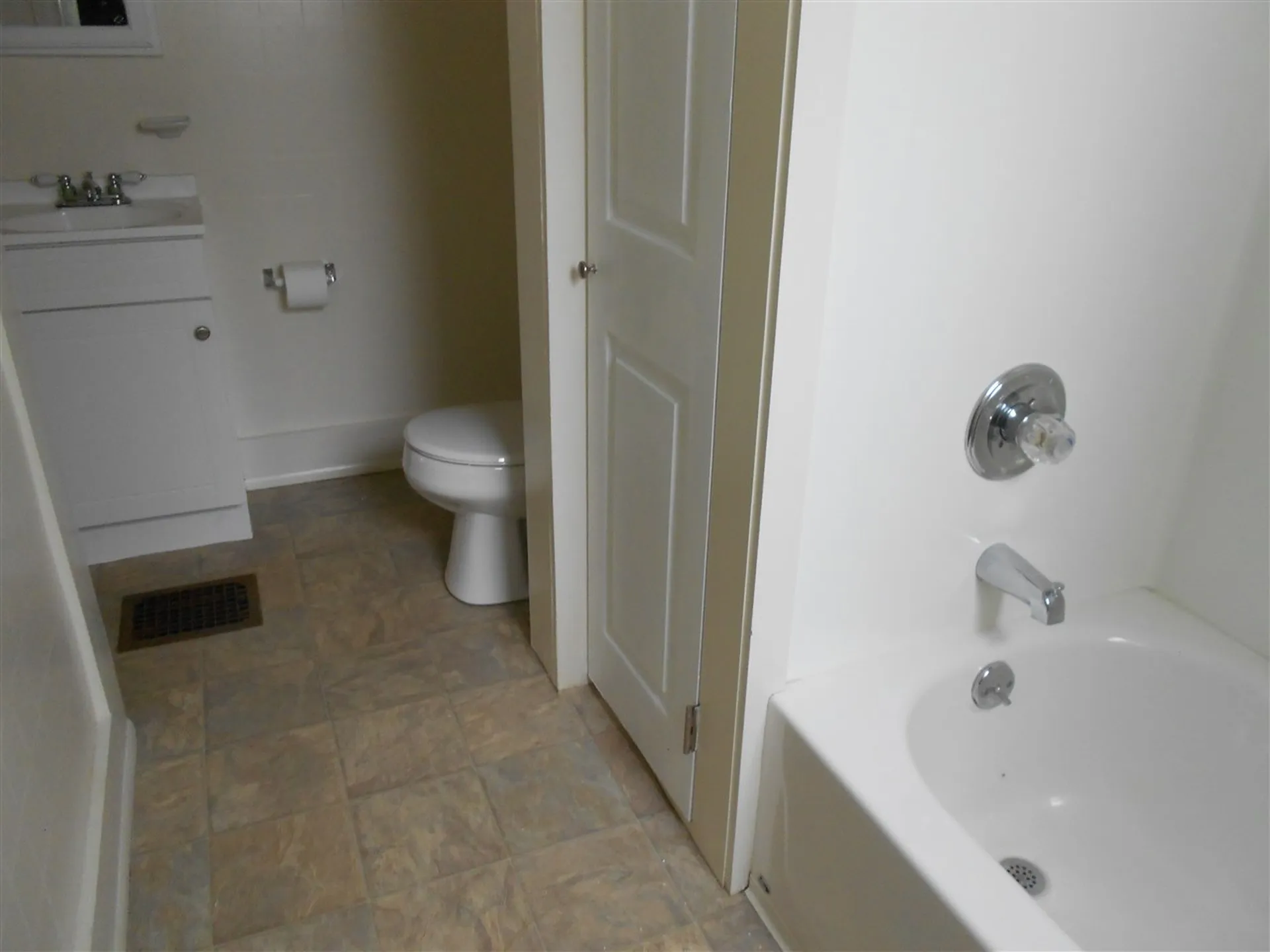 15 Pearl Street Franklin NH 03235