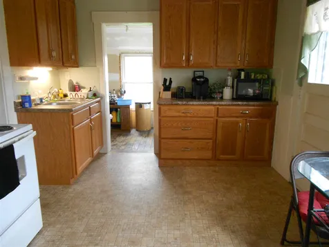 15 Pearl Street Franklin NH 03235