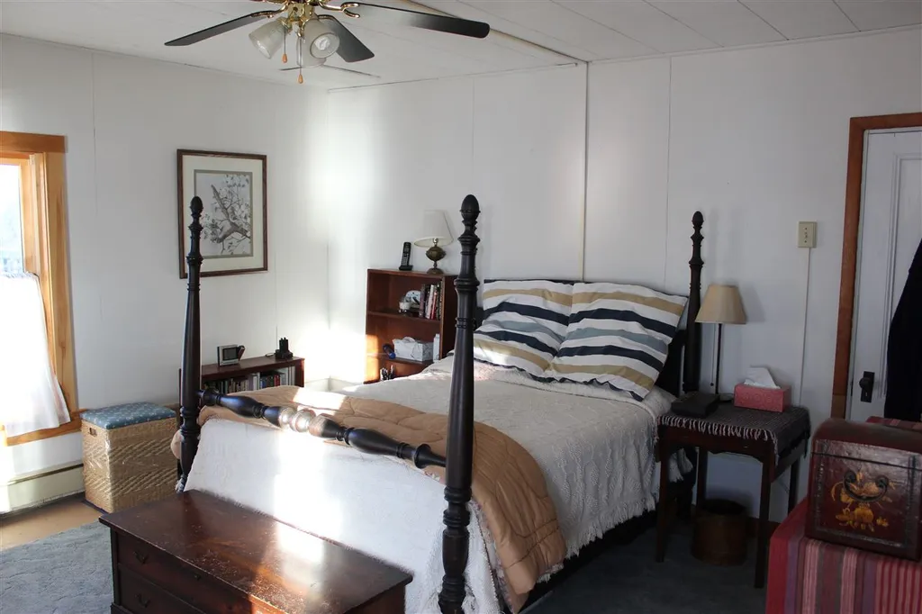 1553 West Shore Road Isle La Motte VT 05463