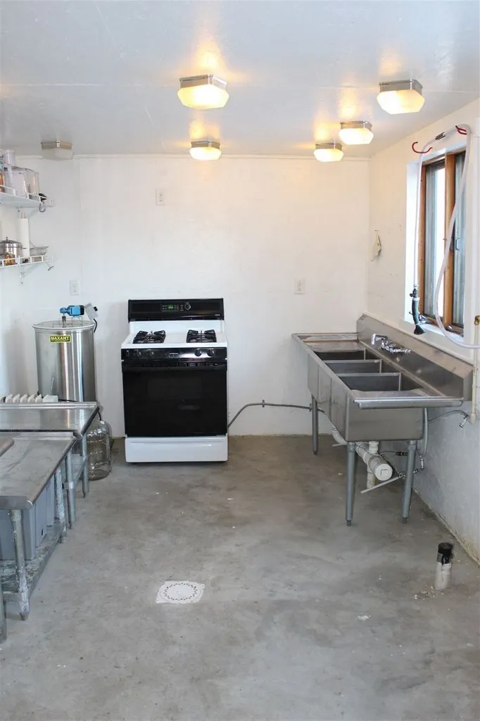 1553 West Shore Road Isle La Motte VT 05463