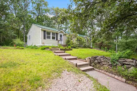 77 Bush Hill Road Hudson NH 03051