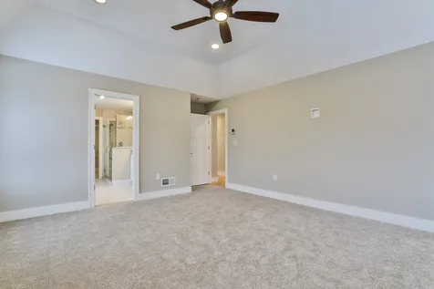 70 Ridgeview Lane New Boston NH 03070