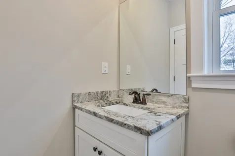 70 Ridgeview Lane New Boston NH 03070