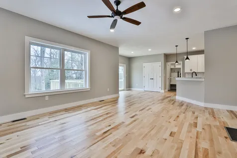 70 Ridgeview Lane New Boston NH 03070