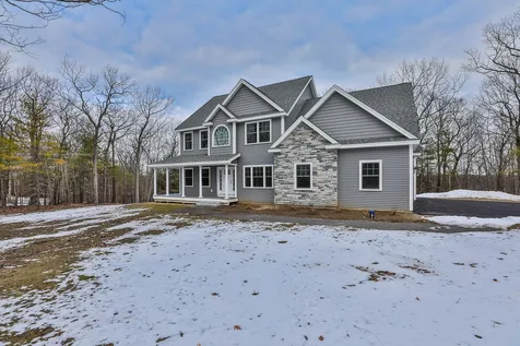 70 Ridgeview Lane New Boston NH 03070