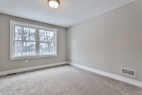 70 Ridgeview Lane New Boston NH 03070