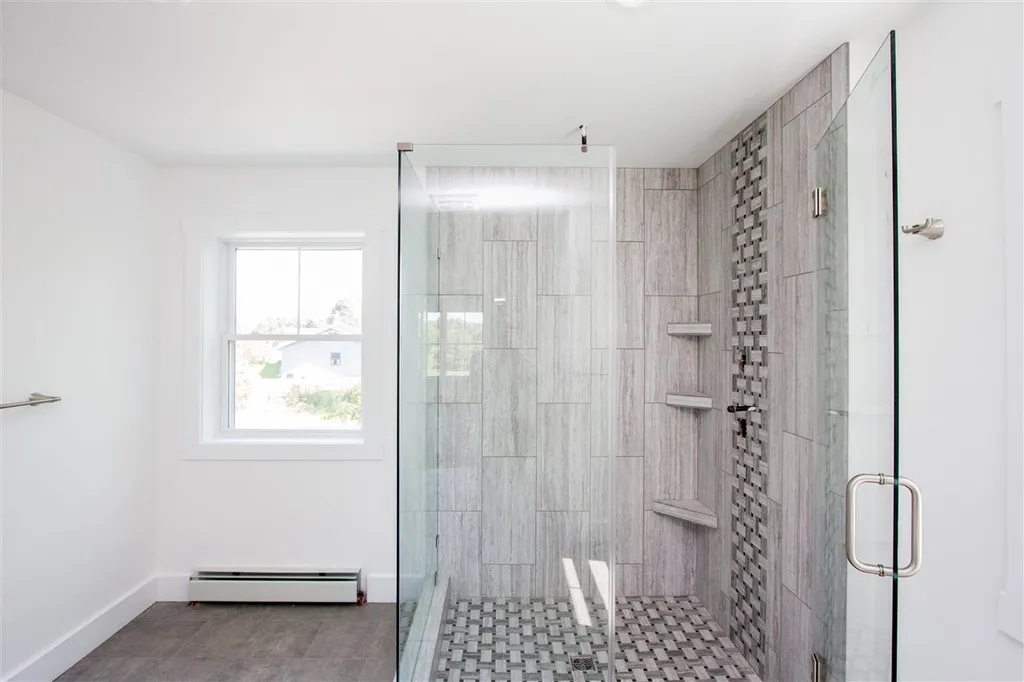 28 Taft Street Essex VT 05452