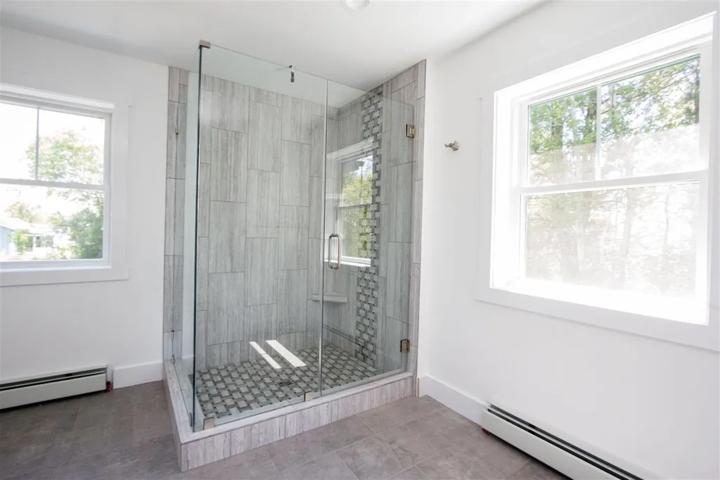 28 Taft Street Essex VT 05452