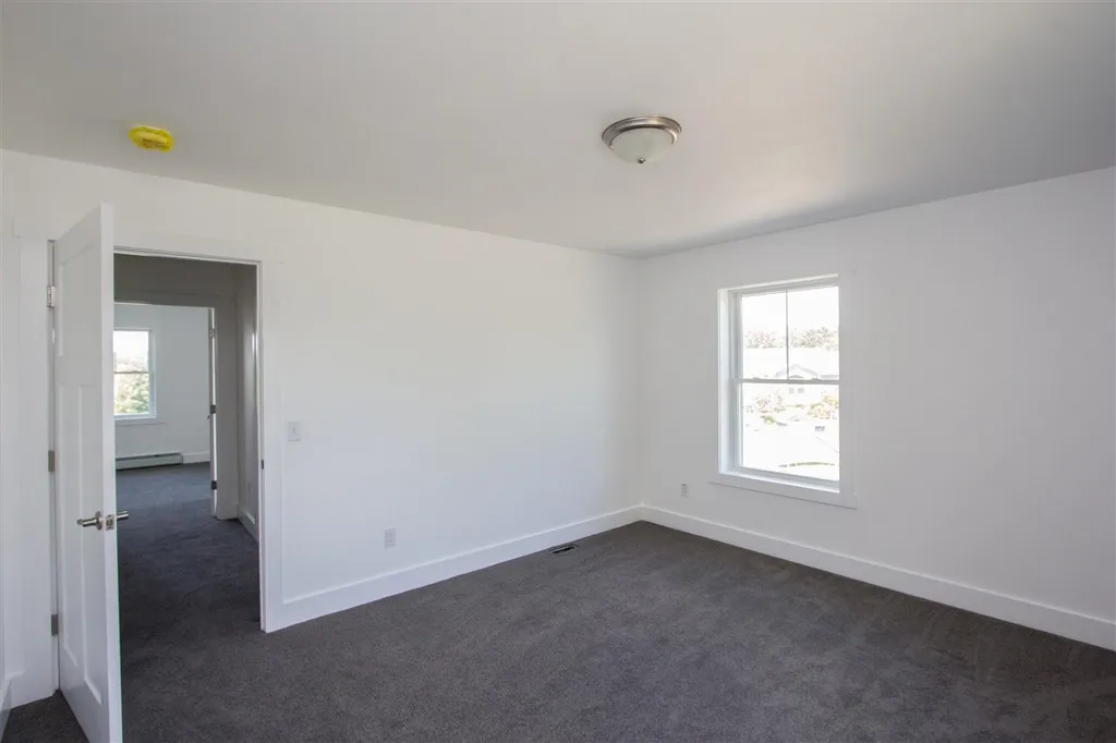 28 Taft Street Essex VT 05452