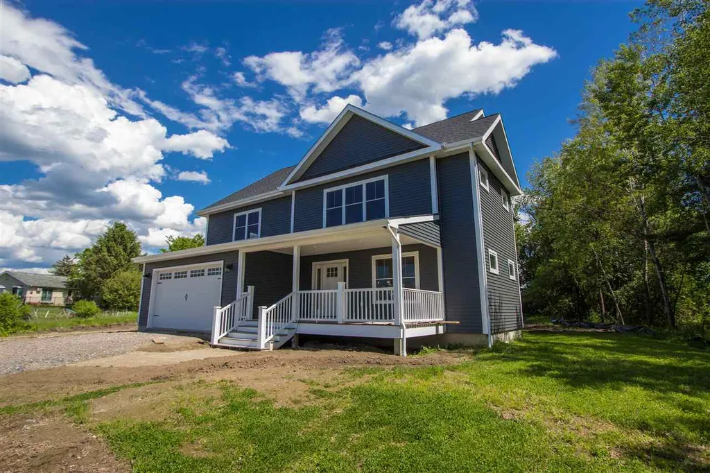 28 Taft Street Essex VT 05452