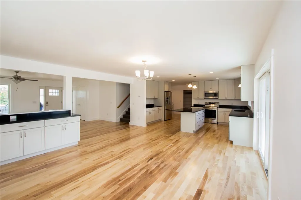 28 Taft Street Essex VT 05452