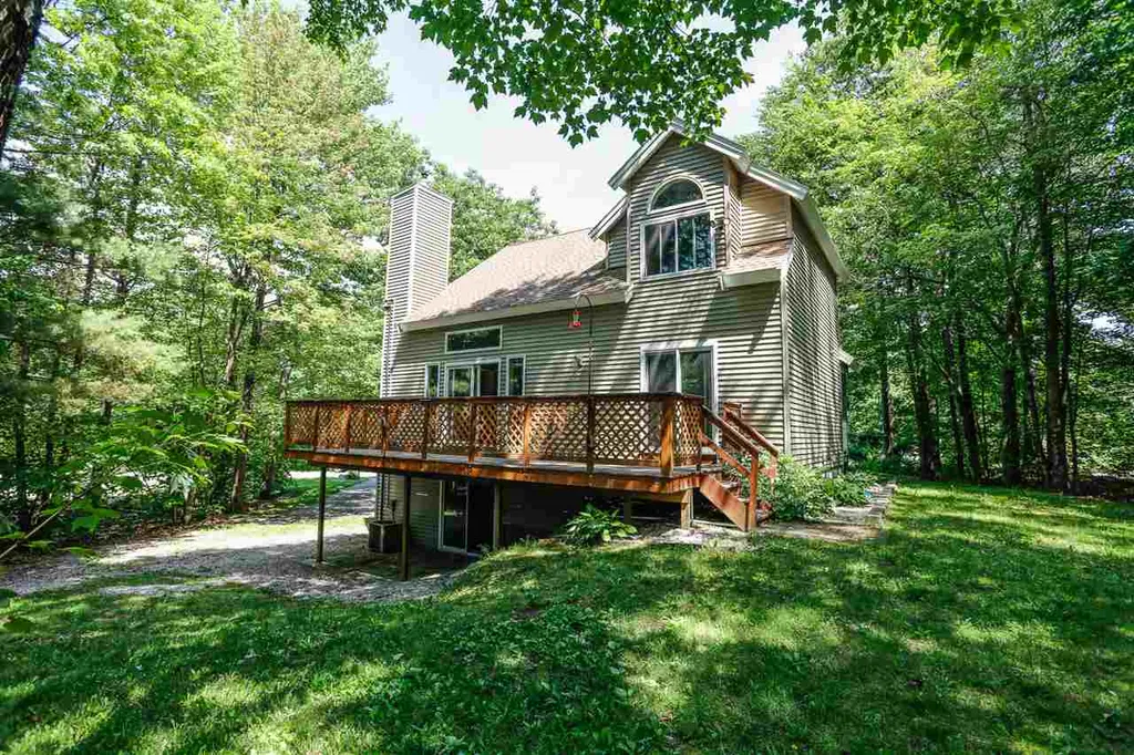 6 Remington Court Derry NH 03038