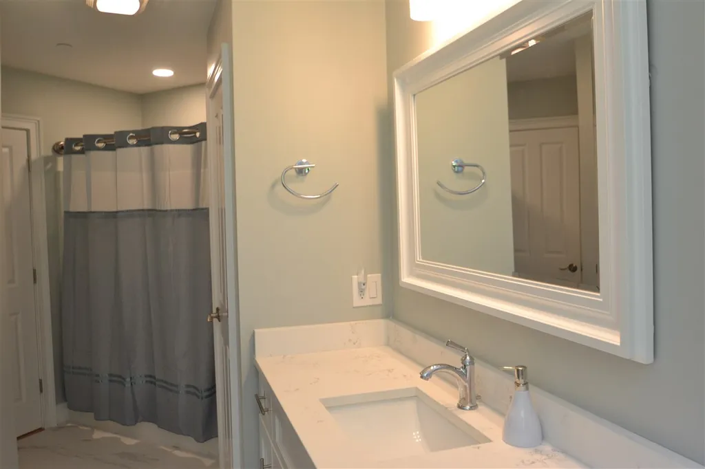 61 Acadia Lane Exeter NH 03833