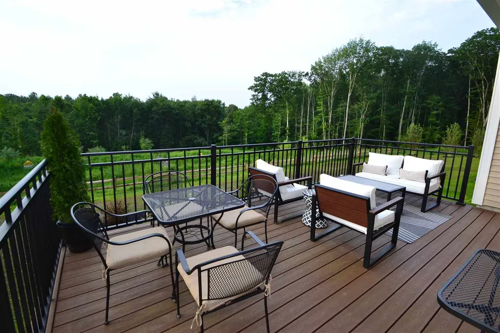 61 Acadia Lane Exeter NH 03833