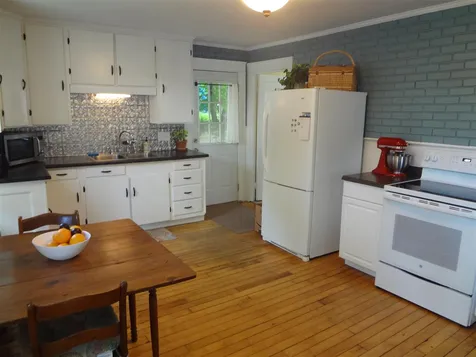 15 Gagne Street Rochester NH 03867