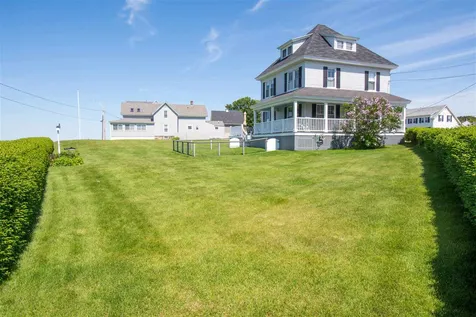 2 Willow Avenue York ME 03909