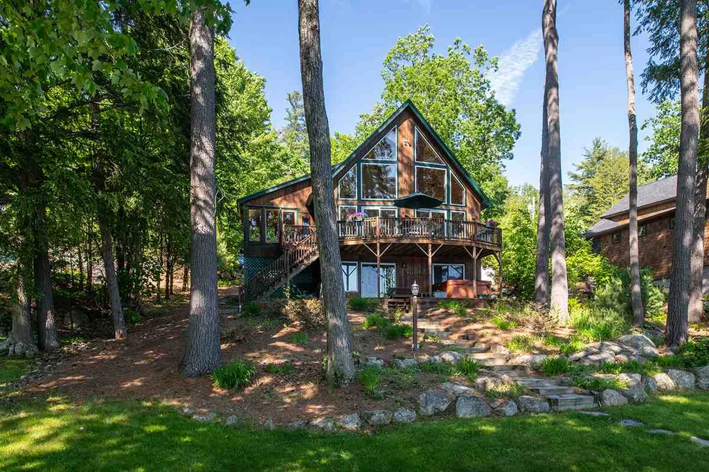 24 Harris Road Meredith NH 03253-6920